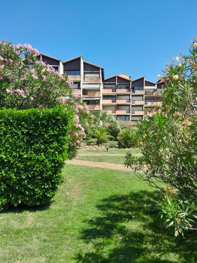 Joli 2 Pieces Sur Le Port Avec Piscine, Terrasse, Parking Daire Capbreton Dış mekan fotoğraf
